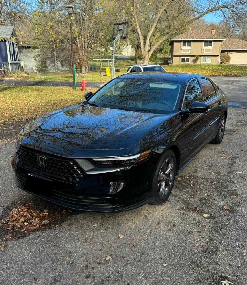 Hydrophobic water beading effect after ceramic coating application in Bozeman MT